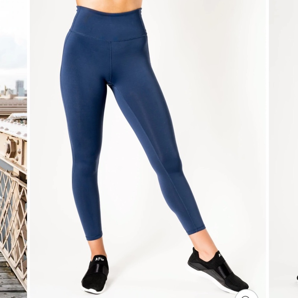 ELECTRIC YOGA STEPHANIE BOHBOT HYDRALUX EVERYDAY SCULPTED LEGGING - NAVY SMALL